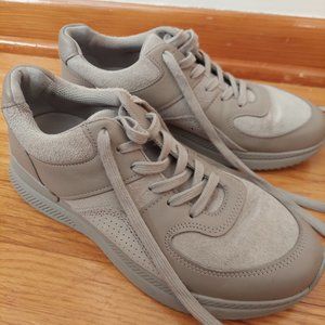 EVERLANE The Trainer Grey Sneakers women’s size 9.5 leather shoes casual